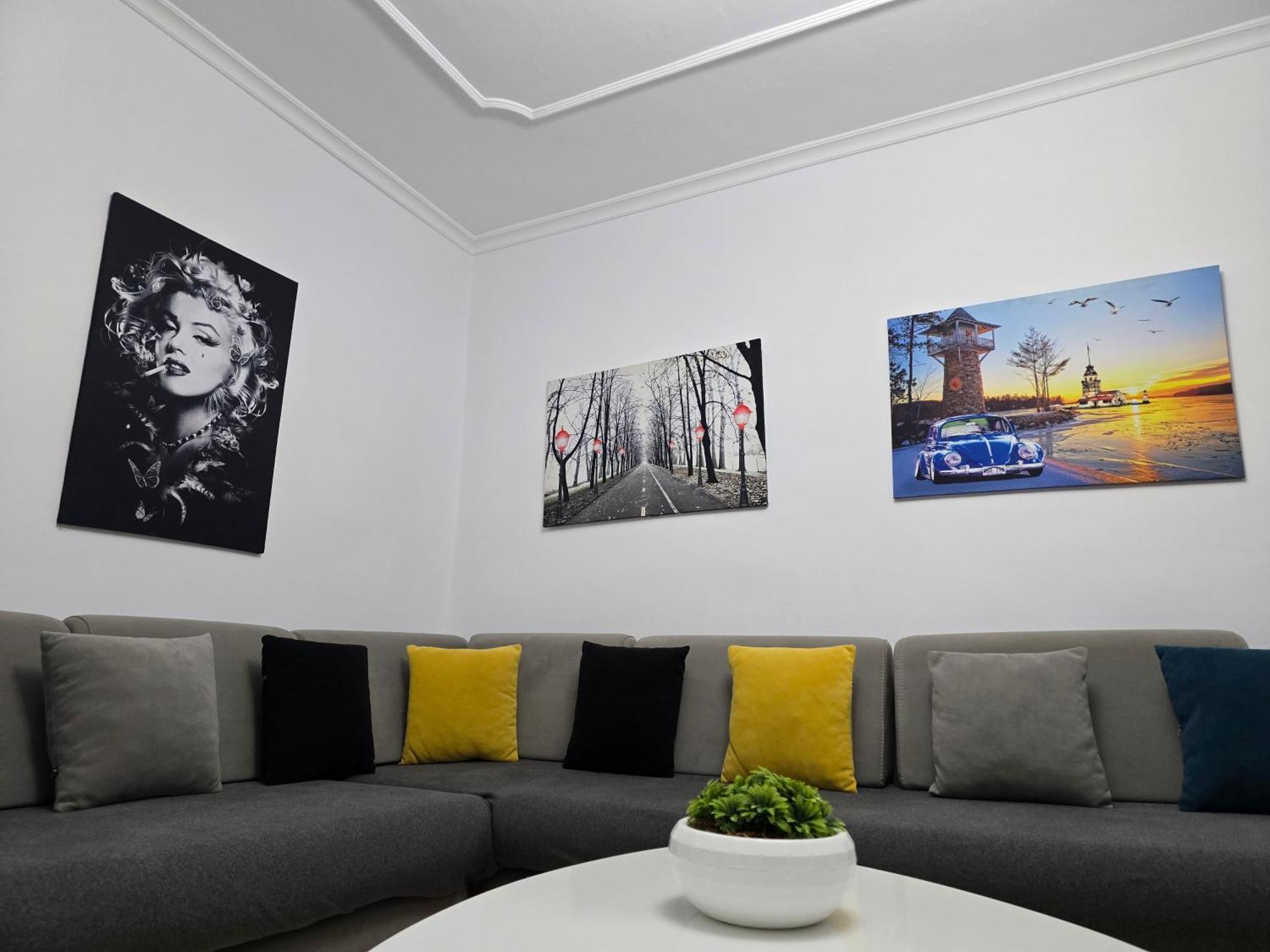 05 Center Apartment